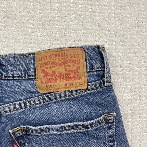 Levi’s 510 Cutoff Denim Shorts Men’s Size 28 Blue Distressed Jean Summer Casual - Picture 9 of 12